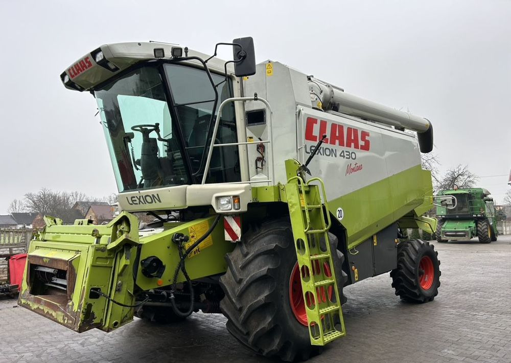 Claas Lexion 430 Montana - Autokombajnë: foto 2 Claas Lexion 430 Montana - Autokombajnë: foto 2