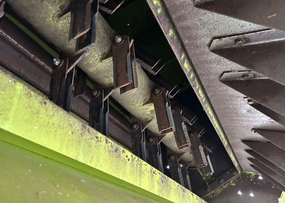 Claas Lexion 430 Montana - Autokombajnë: foto 5 Claas Lexion 430 Montana - Autokombajnë: foto 5