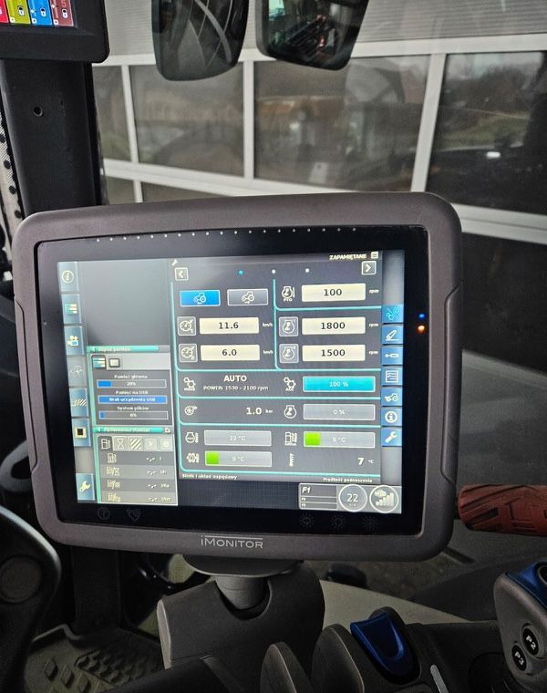 Deutz-Fahr Agrotron Warrior 7250TTV - Traktor: foto 5 Deutz-Fahr Agrotron Warrior 7250TTV - Traktor: foto 5