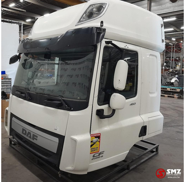 DAF Occ cabine DAF CF - Kabina dhe interier për Kamioni: foto 2 DAF Occ cabine DAF CF - Kabina dhe interier për Kamioni: foto 2