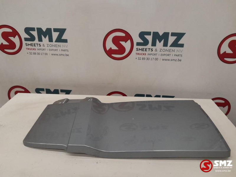 DAF Occ cabinezijspoiler rechtsboven DAF - Aerodinamikë/ Kuadër i drejtimit të tërthortë për Kamioni: foto 1 DAF Occ cabinezijspoiler rechtsboven DAF - Aerodinamikë/ Kuadër i drejtimit të tërthortë për Kamioni: foto 1