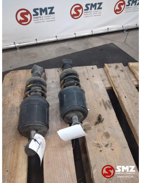 DAF Occ set cabineschokdempers DAF - Suspension i kabinës për Kamioni: foto 1 DAF Occ set cabineschokdempers DAF - Suspension i kabinës për Kamioni: foto 1