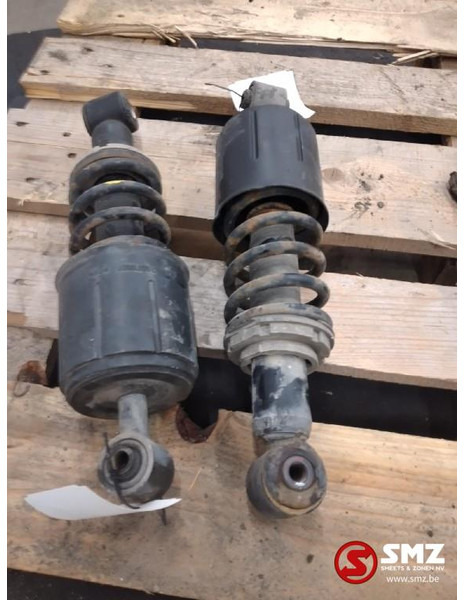 DAF Occ set cabineschokdempers DAF - Suspension i kabinës për Kamioni: foto 2 DAF Occ set cabineschokdempers DAF - Suspension i kabinës për Kamioni: foto 2