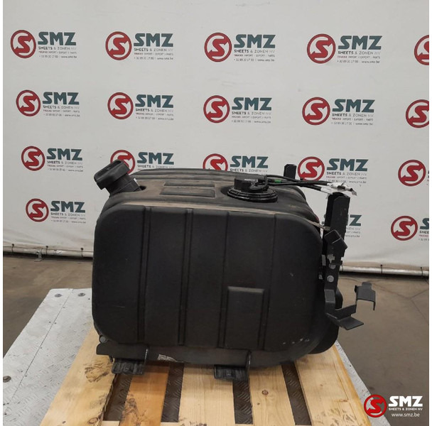 Iveco Occ brandstoftank 200L + brandstofniveausensor + s - Serbatori i karburantit për Kamioni: foto 2 Iveco Occ brandstoftank 200L + brandstofniveausensor + s - Serbatori i karburantit për Kamioni: foto 2