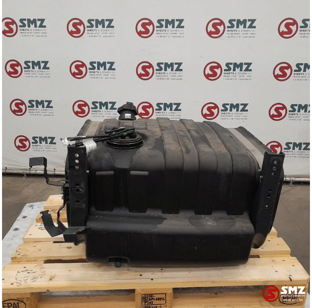 Iveco Occ brandstoftank 200L + brandstofniveausensor + s - Serbatori i karburantit për Kamioni: foto 3 Iveco Occ brandstoftank 200L + brandstofniveausensor + s - Serbatori i karburantit për Kamioni: foto 3