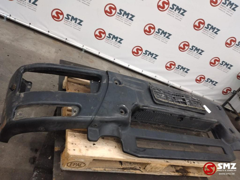 Iveco Occ voorbumper + bumper links Iveco Trakker 504221 - Parakolp për Kamioni: foto 2 Iveco Occ voorbumper + bumper links Iveco Trakker 504221 - Parakolp për Kamioni: foto 2