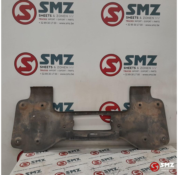 MAN Occ bumper middengedeelte MAN - Parakolp për Kamioni: foto 2 MAN Occ bumper middengedeelte MAN - Parakolp për Kamioni: foto 2