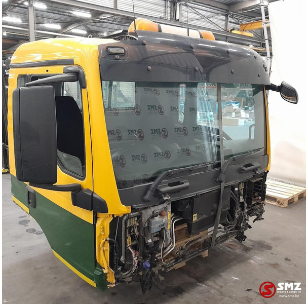 MAN Occ cabine RHD MAN TGS - Kabina dhe interier për Kamioni: foto 3 MAN Occ cabine RHD MAN TGS - Kabina dhe interier për Kamioni: foto 3