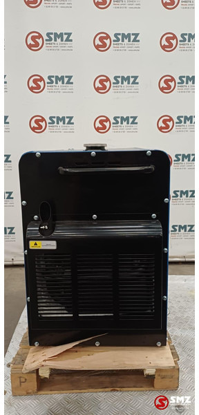 Hyundai Occ stroomgroep HDG6500T Hyundai 6.5kva - Makineri ndërtimi: foto 4 Hyundai Occ stroomgroep HDG6500T Hyundai 6.5kva - Makineri ndërtimi: foto 4