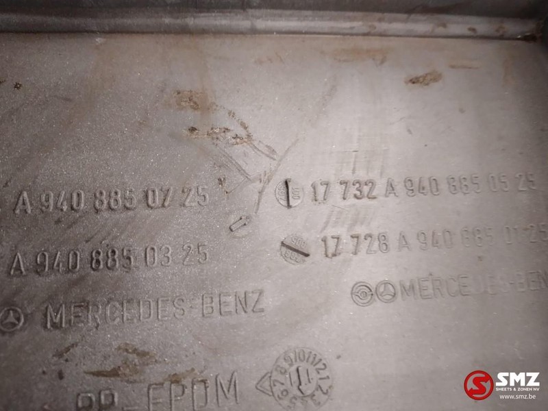 Mercedes-Benz Occ Bumperhoek links Mercedes Axor - Qoshja e parakolpit për Kamioni: foto 3 Mercedes-Benz Occ Bumperhoek links Mercedes Axor - Qoshja e parakolpit për Kamioni: foto 3