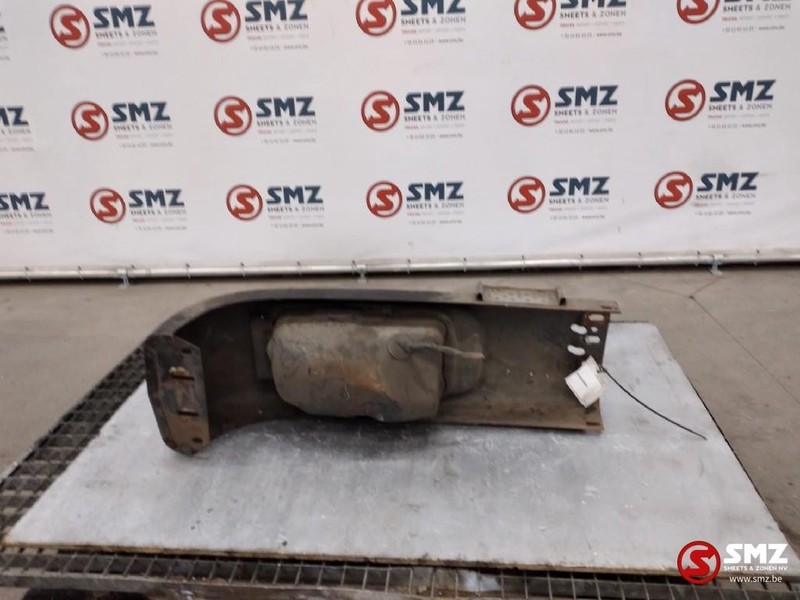 Mercedes-Benz Occ Bumperhoek links met koplamp - Qoshja e parakolpit për Kamioni: foto 2 Mercedes-Benz Occ Bumperhoek links met koplamp - Qoshja e parakolpit për Kamioni: foto 2