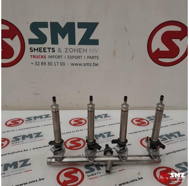 Mercedes-Benz Occ brandstofinjectiespruitsuk + 4 verstuivers AMG - Sistemi i karburantit për Veturë: foto 1 Mercedes-Benz Occ brandstofinjectiespruitsuk + 4 verstuivers AMG - Sistemi i karburantit për Veturë: foto 1