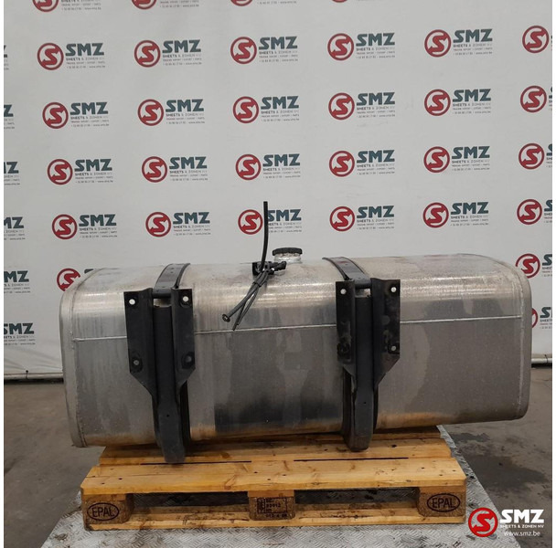 Mercedes-Benz Occ brandstoftank 500L + brandstofniveausensor + s - Serbatori i karburantit për Kamioni: foto 2 Mercedes-Benz Occ brandstoftank 500L + brandstofniveausensor + s - Serbatori i karburantit për Kamioni: foto 2