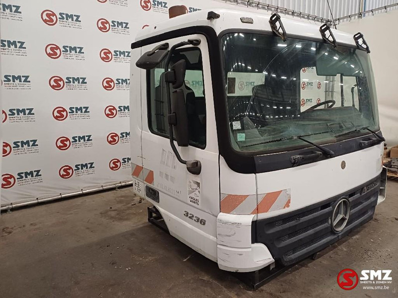 Mercedes-Benz Occ cabine compleet Mercedes Actros MP2 - Kabina dhe interier për Kamioni: foto 4 Mercedes-Benz Occ cabine compleet Mercedes Actros MP2 - Kabina dhe interier për Kamioni: foto 4