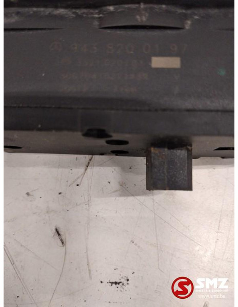 Mercedes-Benz Occ deurbedieningspaneel passagierszijde Mercedes - Sistemi elektrik për Kamioni: foto 2 Mercedes-Benz Occ deurbedieningspaneel passagierszijde Mercedes - Sistemi elektrik për Kamioni: foto 2