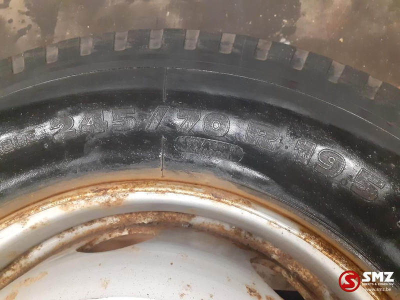 Michelin Occ vrachtwagenband Michelin 245/70R19.5 - Gomë për Kamioni: foto 3 Michelin Occ vrachtwagenband Michelin 245/70R19.5 - Gomë për Kamioni: foto 3