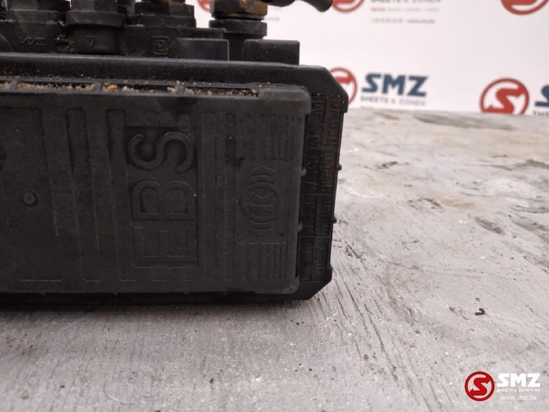 Renault Occ ABS modulator EBS 5x - Valvul frenave për Kamioni: foto 2 Renault Occ ABS modulator EBS 5x - Valvul frenave për Kamioni: foto 2