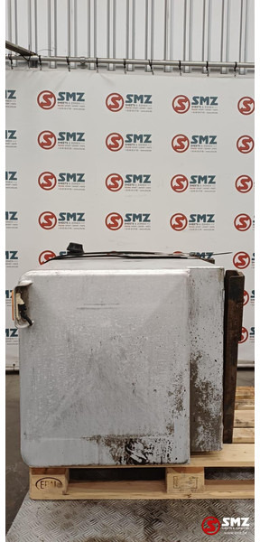 Renault Occ hydraulische tank 250L + materiaalkast Renault - Serbatori hidraulik për Kamioni: foto 4 Renault Occ hydraulische tank 250L + materiaalkast Renault - Serbatori hidraulik për Kamioni: foto 4