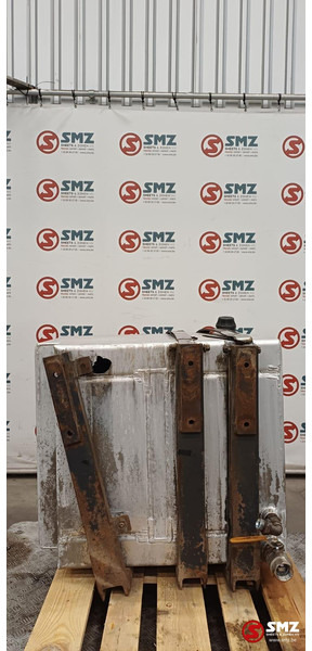 Renault Occ hydraulische tank 250L + materiaalkast Renault - Serbatori hidraulik për Kamioni: foto 2 Renault Occ hydraulische tank 250L + materiaalkast Renault - Serbatori hidraulik për Kamioni: foto 2