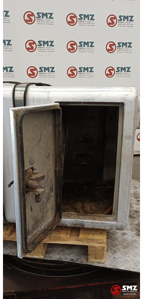 Renault Occ hydraulische tank 250L + materiaalkast Renault - Serbatori hidraulik për Kamioni: foto 5 Renault Occ hydraulische tank 250L + materiaalkast Renault - Serbatori hidraulik për Kamioni: foto 5