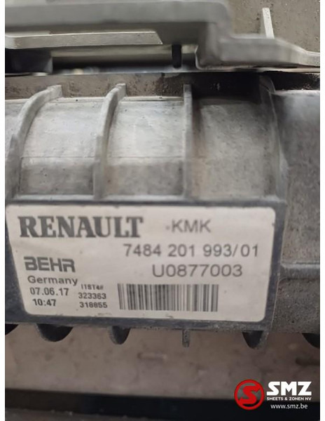Renault Occ radiator + intercooler Renault - Radiatori për Kamioni: foto 3 Renault Occ radiator + intercooler Renault - Radiatori për Kamioni: foto 3
