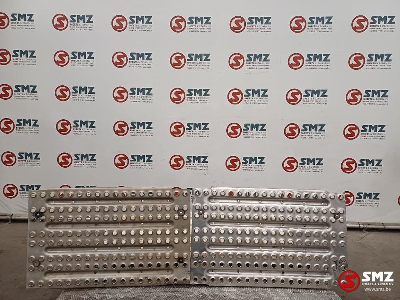 Renault Occ set bordesplaten Renault - Telajo/ Shasia për Kamioni: foto 1 Renault Occ set bordesplaten Renault - Telajo/ Shasia për Kamioni: foto 1