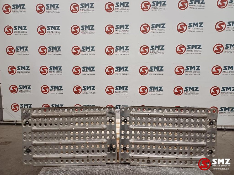 Renault Occ set bordesplaten Renault - Telajo/ Shasia për Kamioni: foto 2 Renault Occ set bordesplaten Renault - Telajo/ Shasia për Kamioni: foto 2