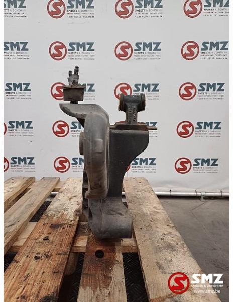 Renault Occ torsiestangmontagebeugel rechts Renault - Telajo/ Shasia për Kamioni: foto 3 Renault Occ torsiestangmontagebeugel rechts Renault - Telajo/ Shasia për Kamioni: foto 3