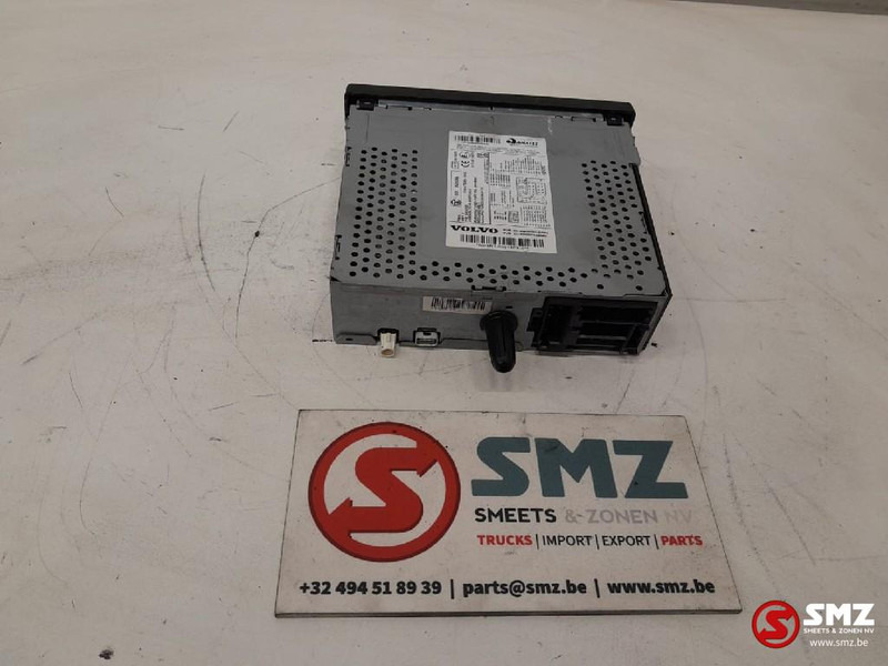 Volvo Occ radio / CD Volvo - Sistemi elektrik për Kamioni: foto 2 Volvo Occ radio / CD Volvo - Sistemi elektrik për Kamioni: foto 2