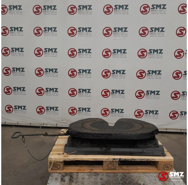 Jost Occ koppelschotel JSK37C + montageplaat Jost - Bashkues i rrotës së pestë për Kamioni: foto 2 Jost Occ koppelschotel JSK37C + montageplaat Jost - Bashkues i rrotës së pestë për Kamioni: foto 2