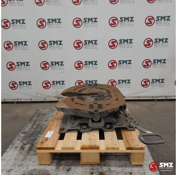 Jost Occ koppelschotel JSK40 + montageplaat Jost - Bashkues i rrotës së pestë për Kamioni: foto 2 Jost Occ koppelschotel JSK40 + montageplaat Jost - Bashkues i rrotës së pestë për Kamioni: foto 2