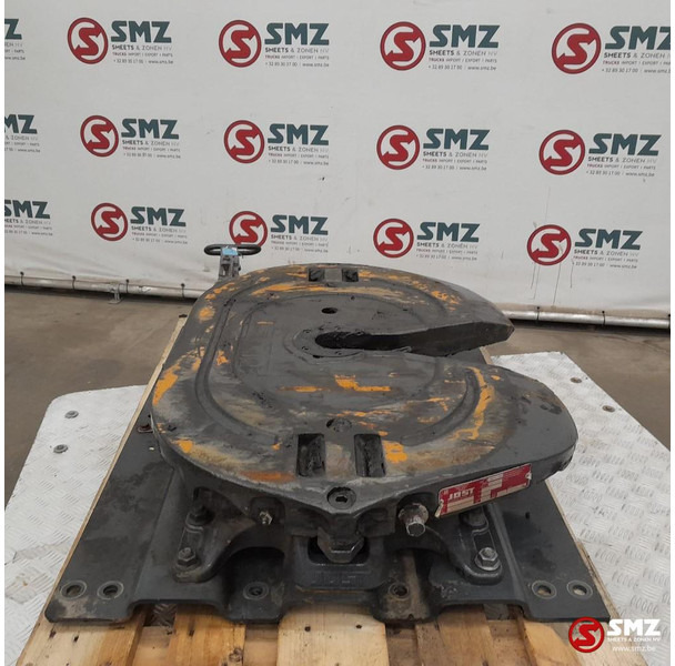 Jost Occ koppelschotel + montageplaat JSK40 Jost - Bashkues i rrotës së pestë për Kamioni: foto 4 Jost Occ koppelschotel + montageplaat JSK40 Jost - Bashkues i rrotës së pestë për Kamioni: foto 4