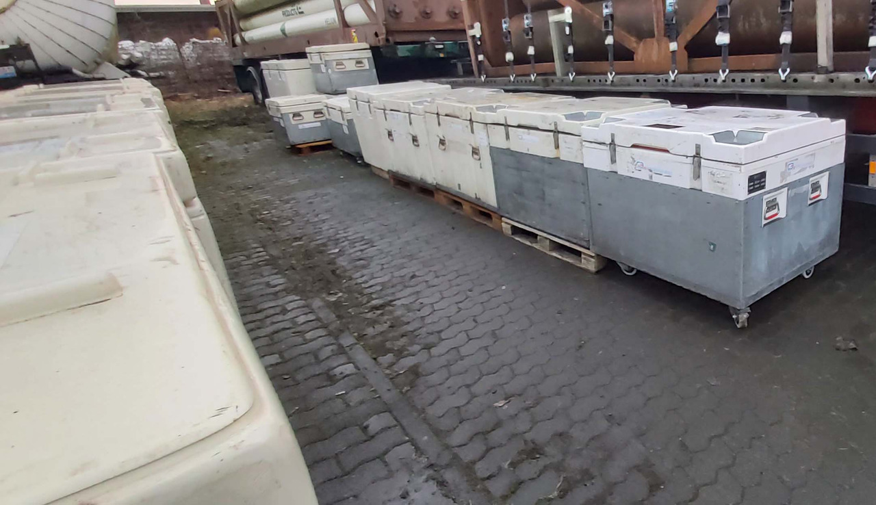 Dry ice containers used for dry ice (Trockeneis) boxes - Karroceri - vagonetë e ndërrueshme: foto 3 Dry ice containers used for dry ice (Trockeneis) boxes - Karroceri - vagonetë e ndërrueshme: foto 3