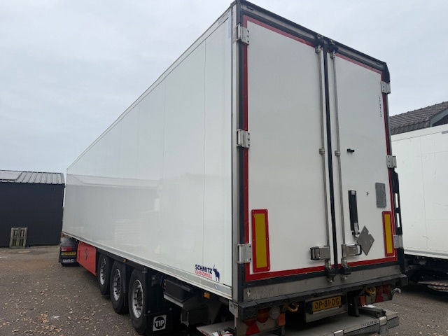 Schmitz Cargobull Thermoking SLXe 300 weinig uren Laadklep Liftas - Gjysmë rimorkio frigorifer: foto 2 Schmitz Cargobull Thermoking SLXe 300 weinig uren Laadklep Liftas - Gjysmë rimorkio frigorifer: foto 2