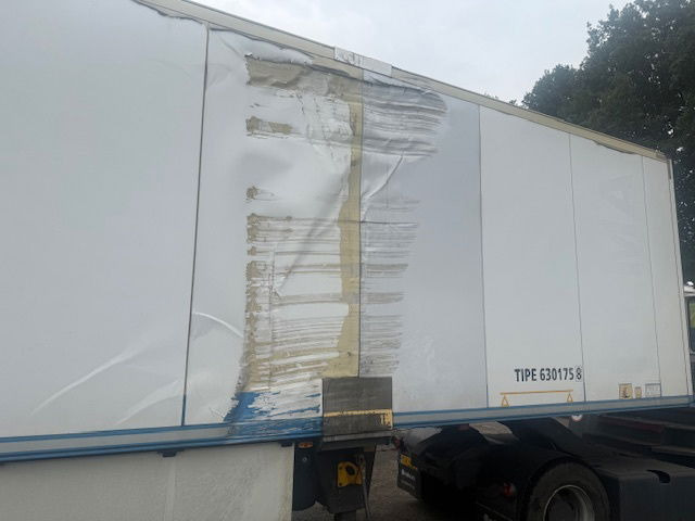 Schmitz Cargobull Vleeshanger Schade - Gjysmë rimorkio frigorifer: foto 5 Schmitz Cargobull Vleeshanger Schade - Gjysmë rimorkio frigorifer: foto 5