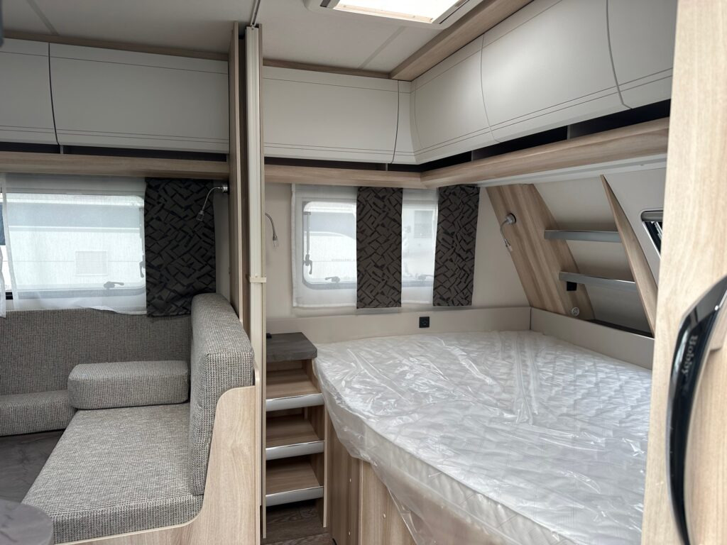 DE LUXE 545 KMF 2024 - Rulot: foto 5 DE LUXE 545 KMF 2024 - Rulot: foto 5