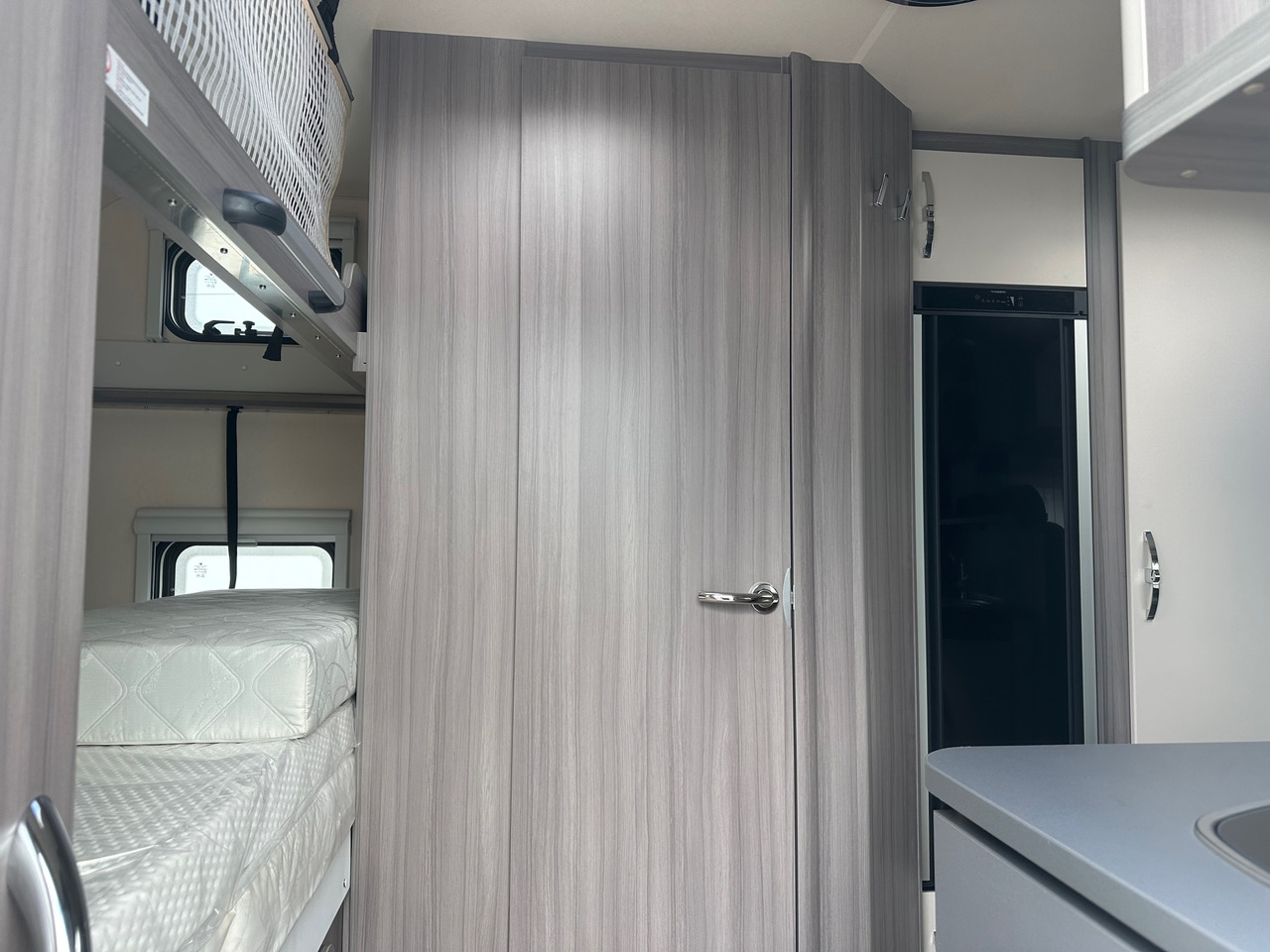 Hobby Optima T65 HKM Ontour 2024 - Kamper gjysmë i integruar: foto 5 Hobby Optima T65 HKM Ontour 2024 - Kamper gjysmë i integruar: foto 5