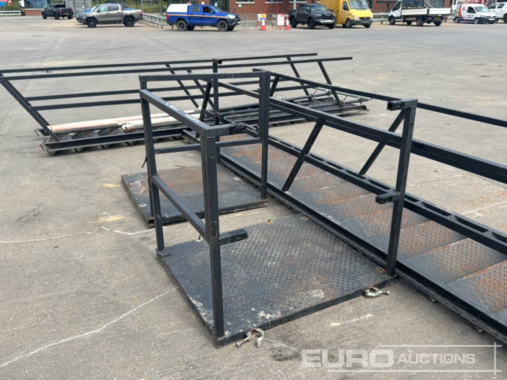 15 Step Steel Stairs, Access Platform, Handrails, Leg Supports (Cannot Be Reconsigned) (2 of) - Vegla/ Pajisja: foto 5 15 Step Steel Stairs, Access Platform, Handrails, Leg Supports (Cannot Be Reconsigned) (2 of) - Vegla/ Pajisja: foto 5