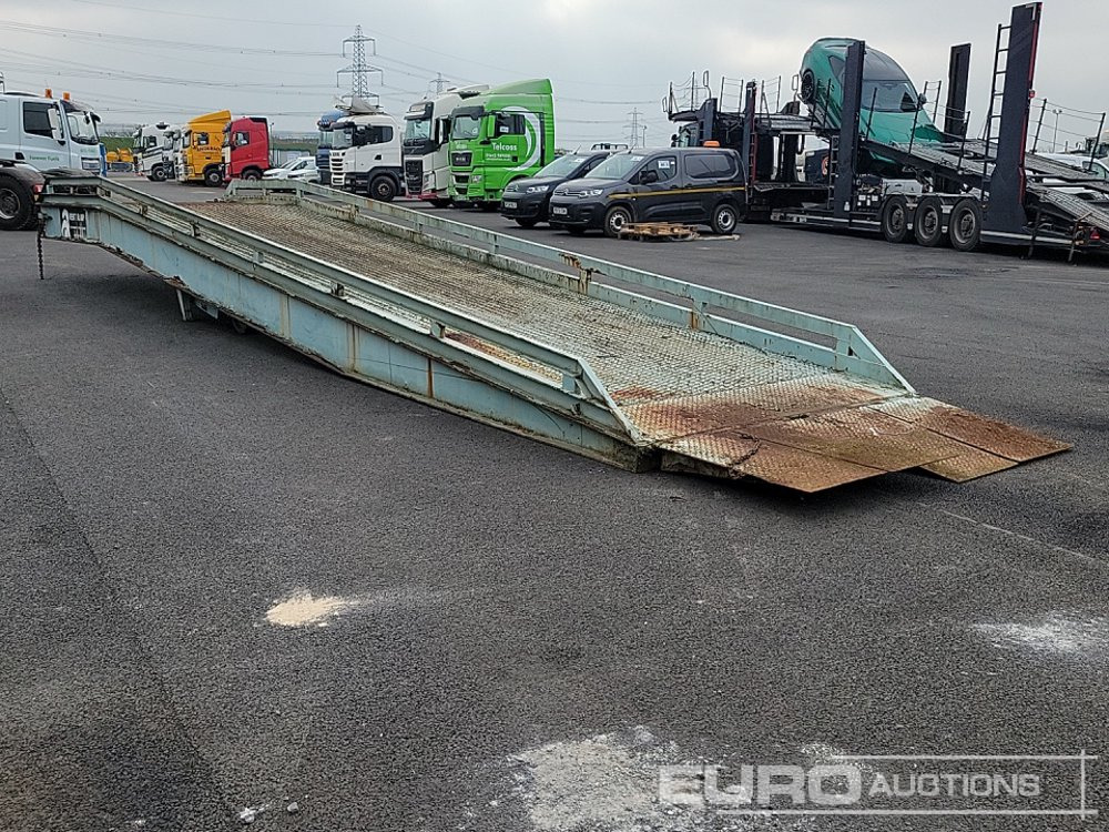 2002 ThorWorld 7ft Loading Ramp - Rampa e ngarkimit: foto 4 2002 ThorWorld 7ft Loading Ramp - Rampa e ngarkimit: foto 4