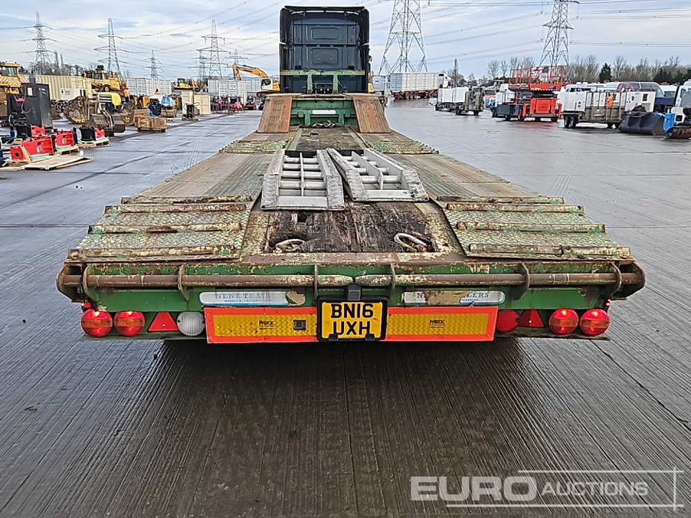 2003 SM TRAILERS Tri Axle Extendable Stepframe Low Loader Trailer, Neck Ramps, Wheel Wells, Steel Ramps - Gjysmë rimorkio me plan ngarkimi të ulët: foto 4 2003 SM TRAILERS Tri Axle Extendable Stepframe Low Loader Trailer, Neck Ramps, Wheel Wells, Steel Ramps - Gjysmë rimorkio me plan ngarkimi të ulët: foto 4