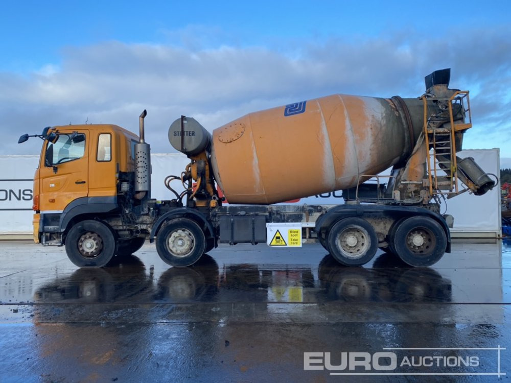 2006 Hino 3213 - Autobetoniere: foto 2 2006 Hino 3213 - Autobetoniere: foto 2