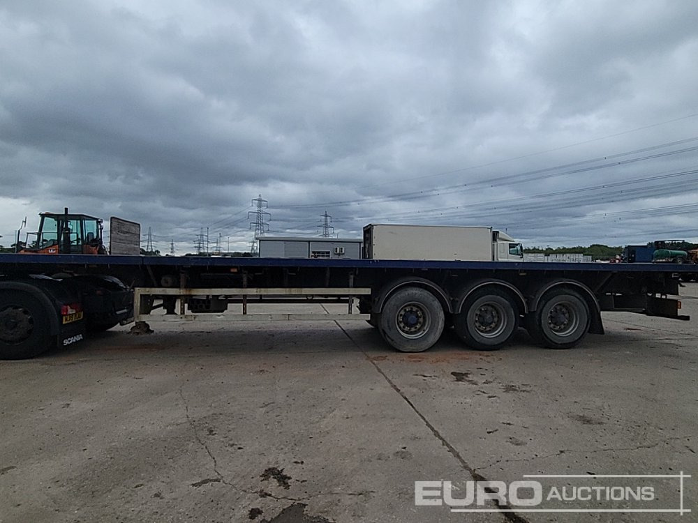 2007 SDC Trailer Tri Axle Extendable Flatbed Trailer, Twist Locks, Rear Steer - Gjysmë rimorkio e hapur/ Platformë: foto 2 2007 SDC Trailer Tri Axle Extendable Flatbed Trailer, Twist Locks, Rear Steer - Gjysmë rimorkio e hapur/ Platformë: foto 2