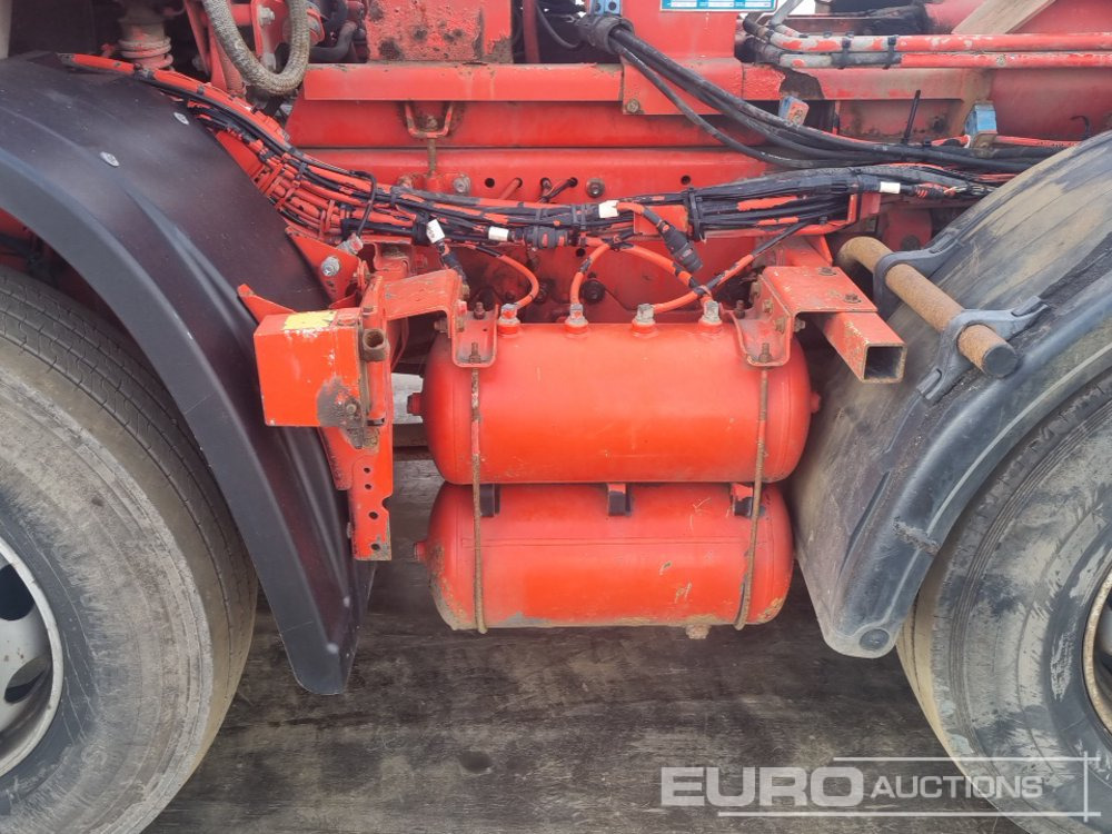 Kamion vetëngarkues 2009 DAF CF85.410: foto 17