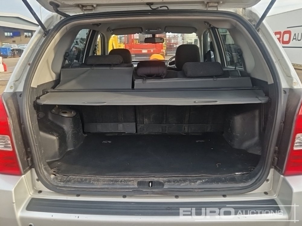 SUV 2010 Hyundai Tucson: foto 13