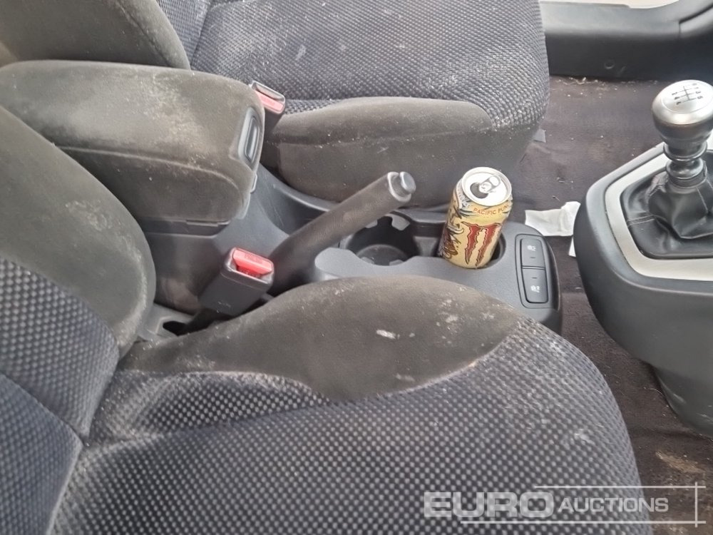 SUV 2010 Hyundai Tucson: foto 27