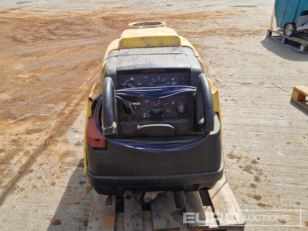 2011 Karcher 250 Volt Scrubber Dryer - Pajisje ndërtimi: foto 4 2011 Karcher 250 Volt Scrubber Dryer - Pajisje ndërtimi: foto 4