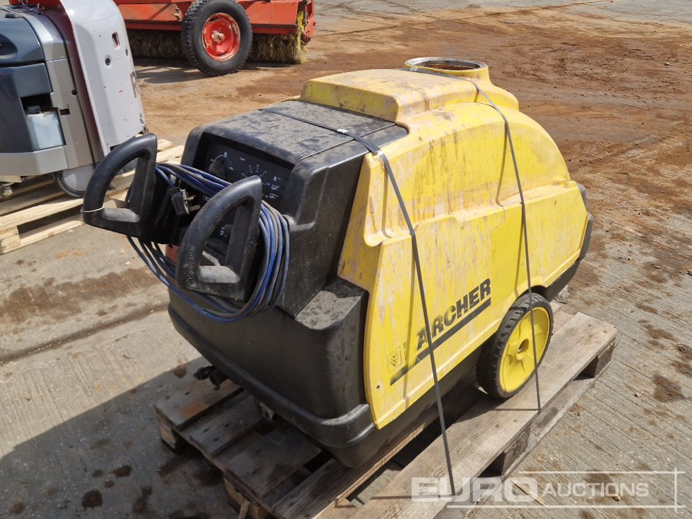 2011 Karcher 250 Volt Scrubber Dryer - Pajisje ndërtimi: foto 5 2011 Karcher 250 Volt Scrubber Dryer - Pajisje ndërtimi: foto 5