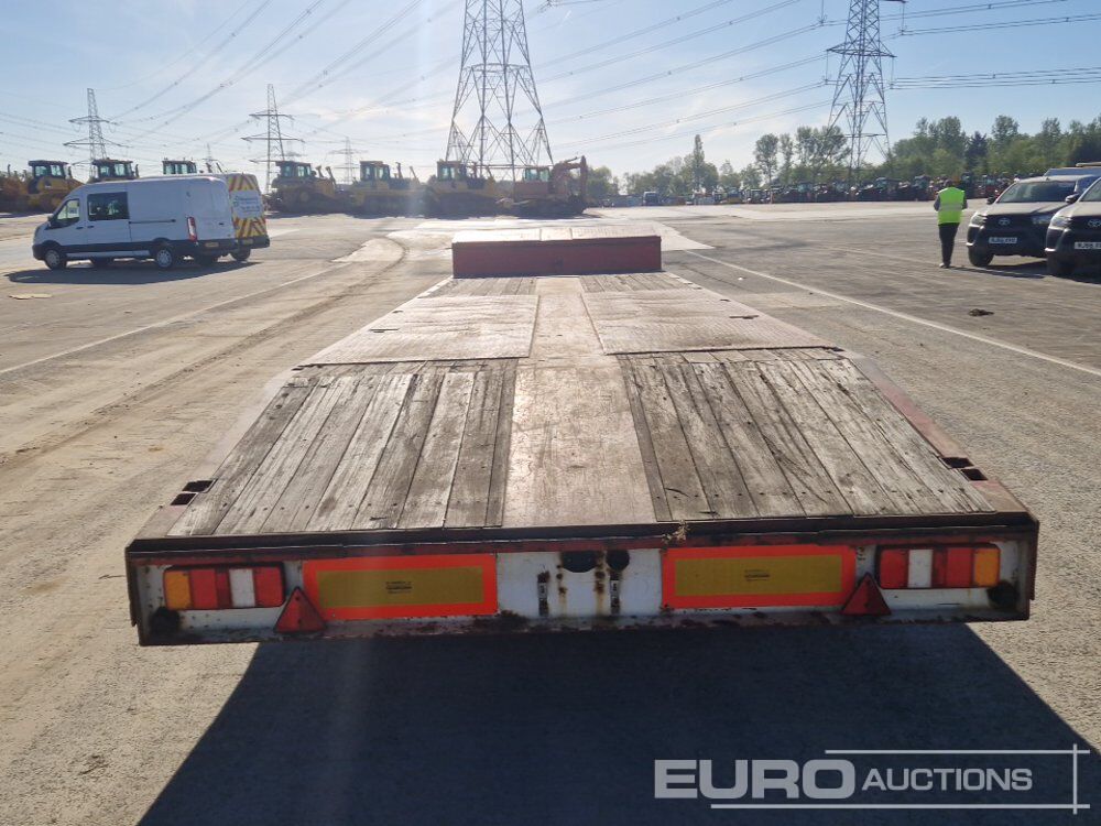2011 Lin Trailers Tri Axle Extendable Step Frame Low Loader Trailer, Outriggers, Rear Steer - Gjysmë rimorkio me plan ngarkimi të ulët: foto 4 2011 Lin Trailers Tri Axle Extendable Step Frame Low Loader Trailer, Outriggers, Rear Steer - Gjysmë rimorkio me plan ngarkimi të ulët: foto 4