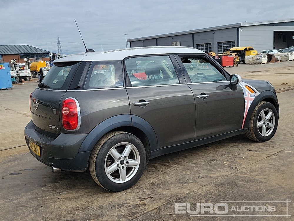 2011 Mini Countryman - Veturë: foto 5 2011 Mini Countryman - Veturë: foto 5