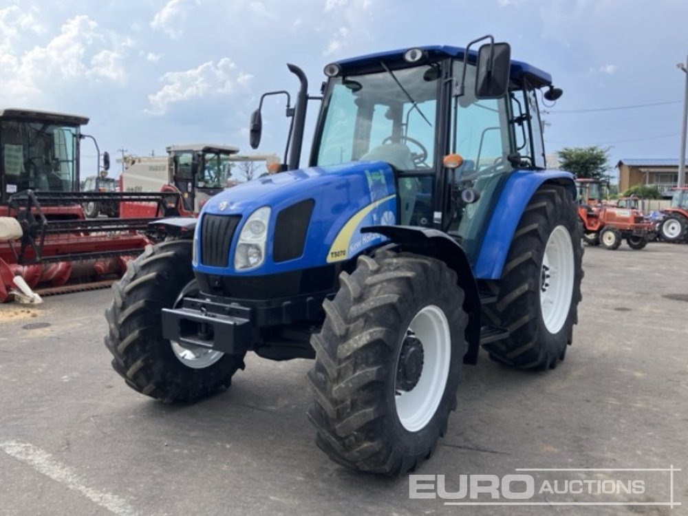 2011 New Holland T5070 - Traktor: foto 3 2011 New Holland T5070 - Traktor: foto 3